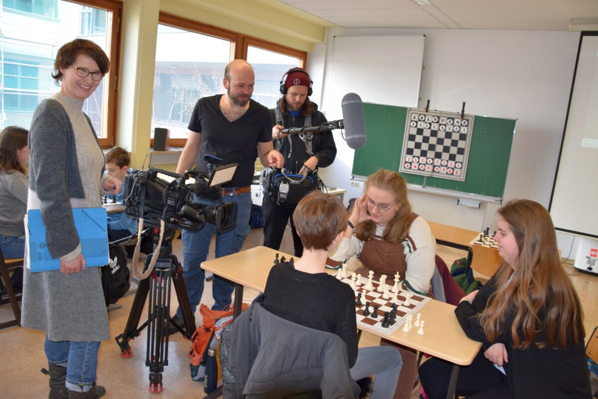 Die Frankenschau filmt im FLG: TV-Beitrag mit MSP-Schülerakademie