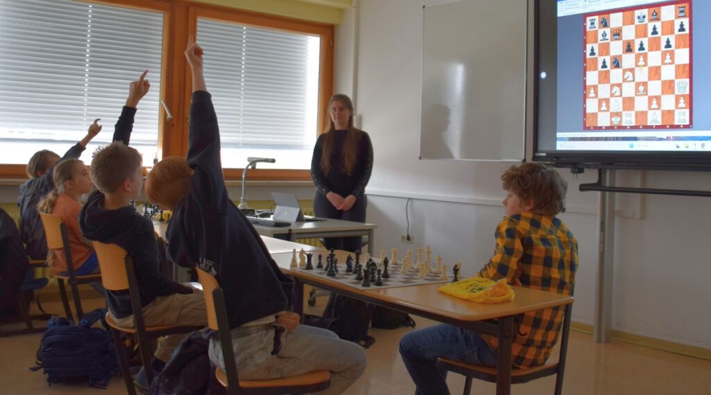 Jana Schneider am FLG