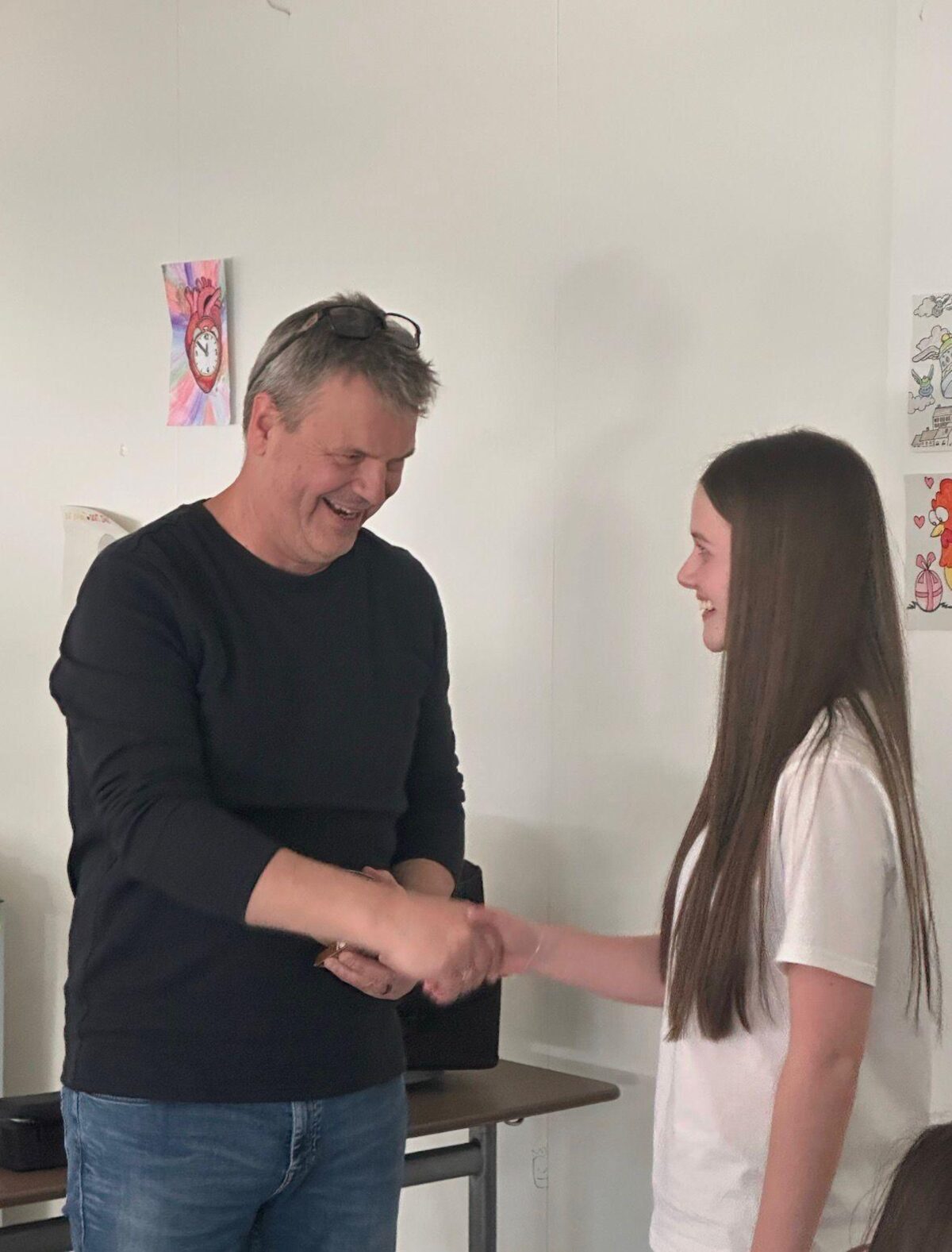 Jochen Hackstein im Gespräch mit dem P-Seminar "Fairtrade"